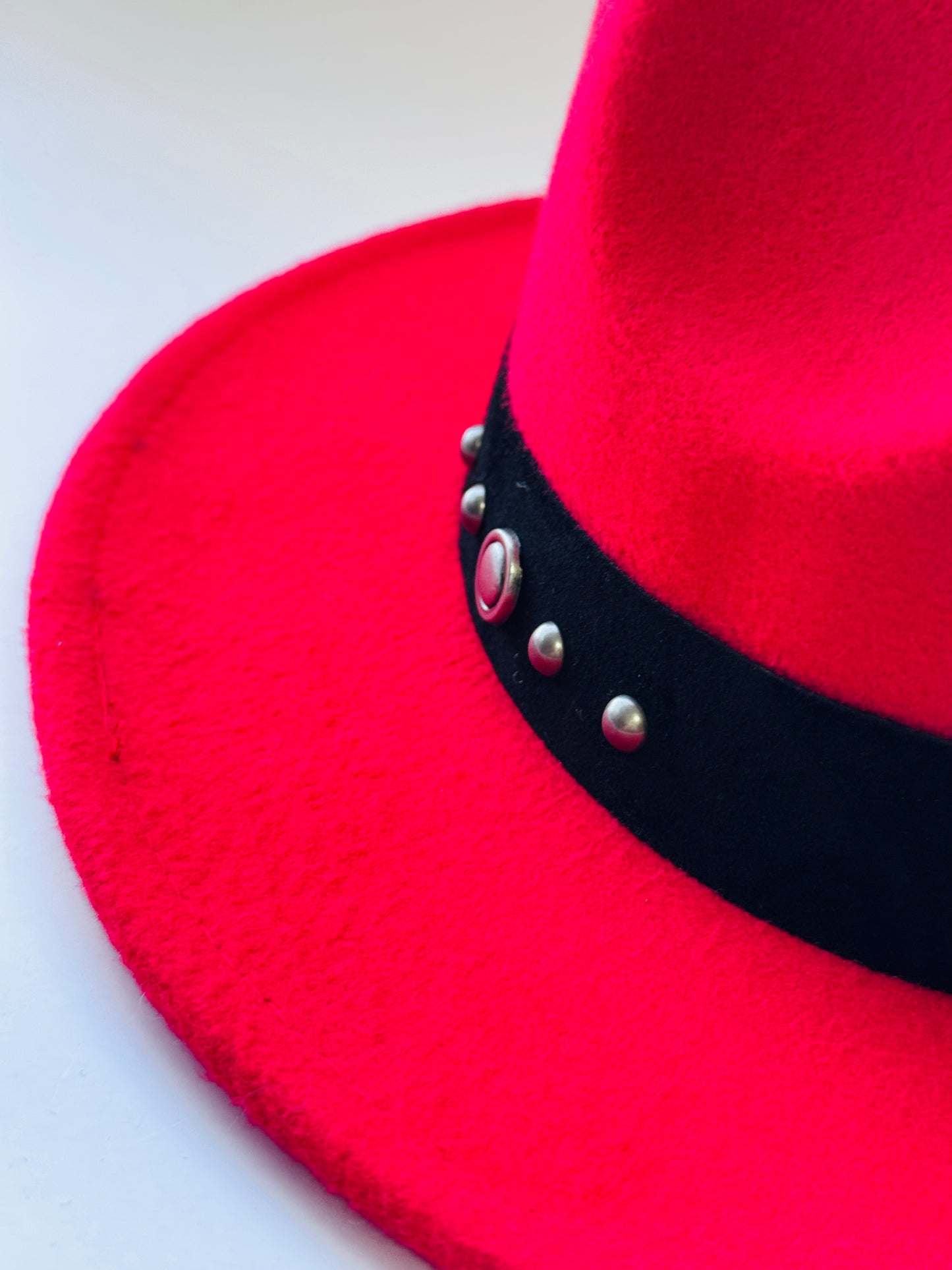 Sombrero Tahiel Rojo Italiano