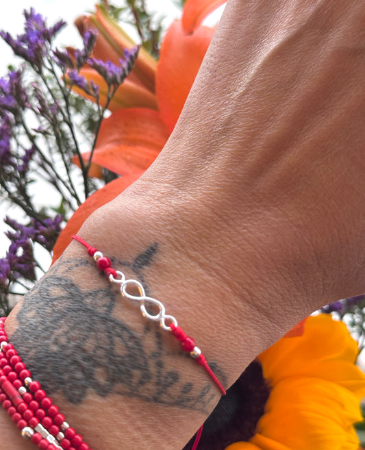 Pulsera amuleto Infinito