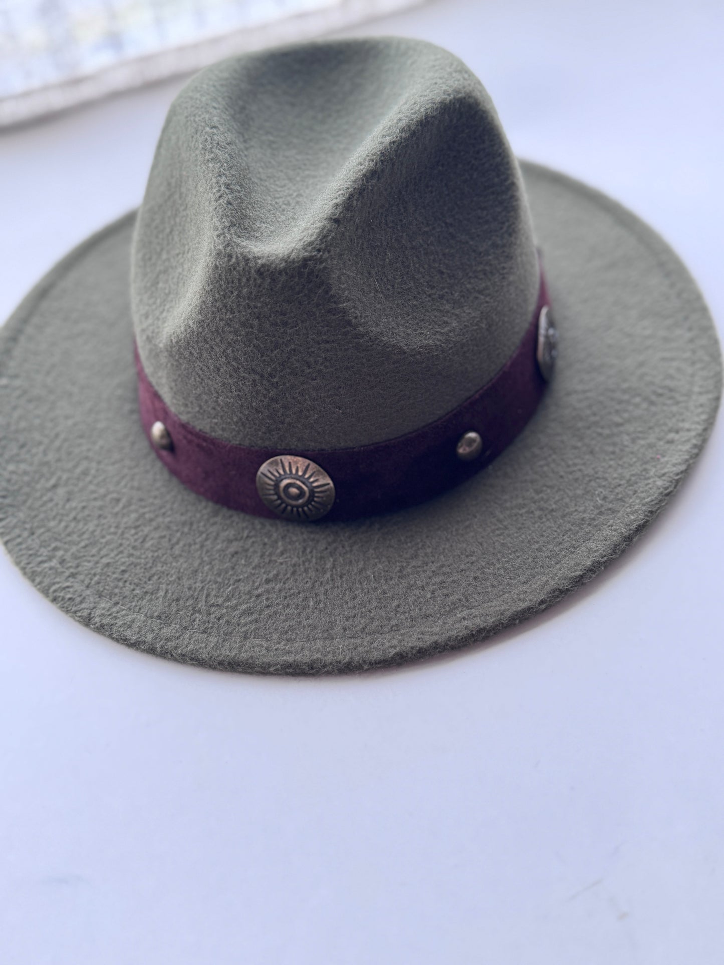 Sombrero Lahuen verde musgo