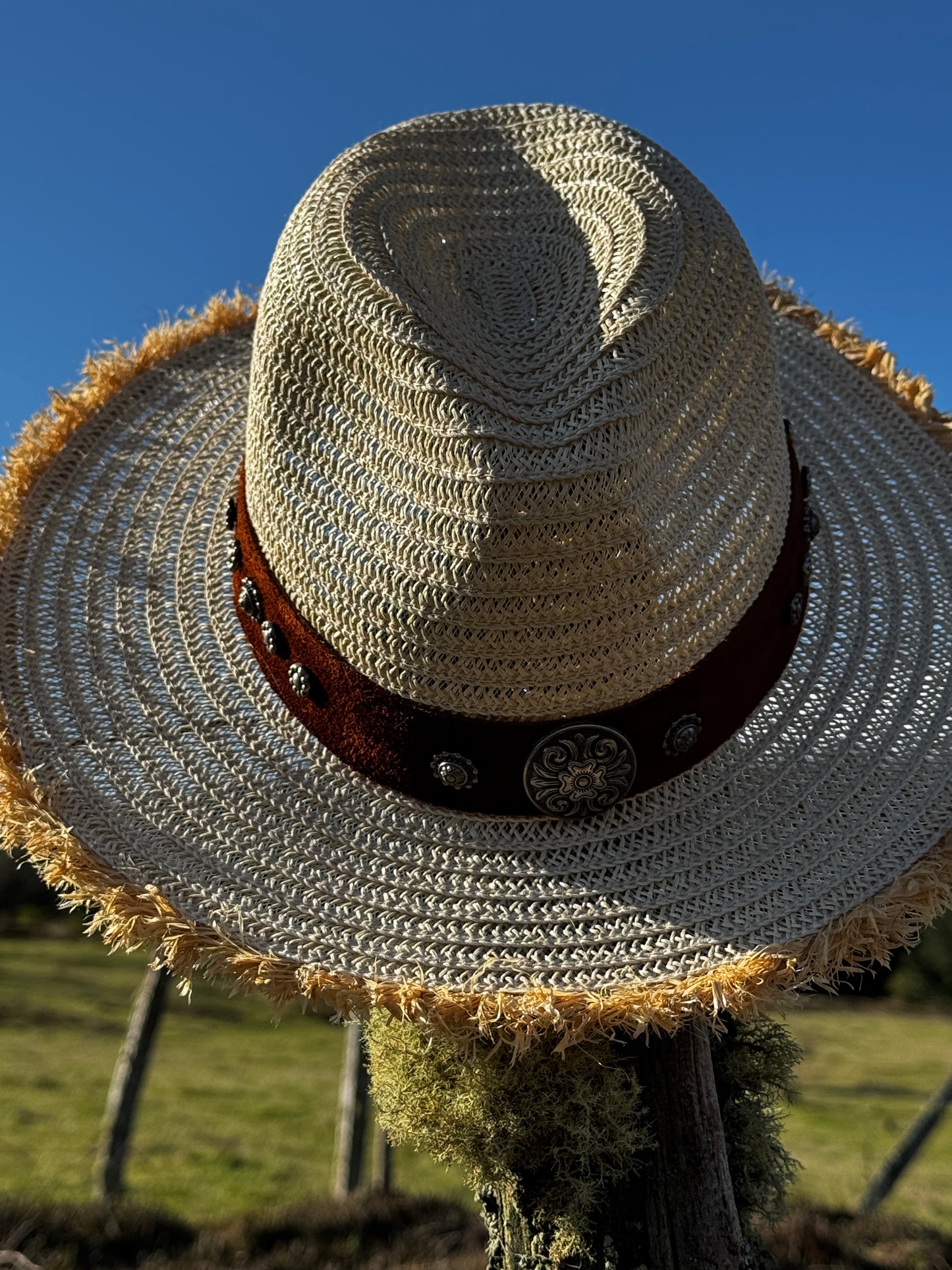 Sombrero Helena crudo