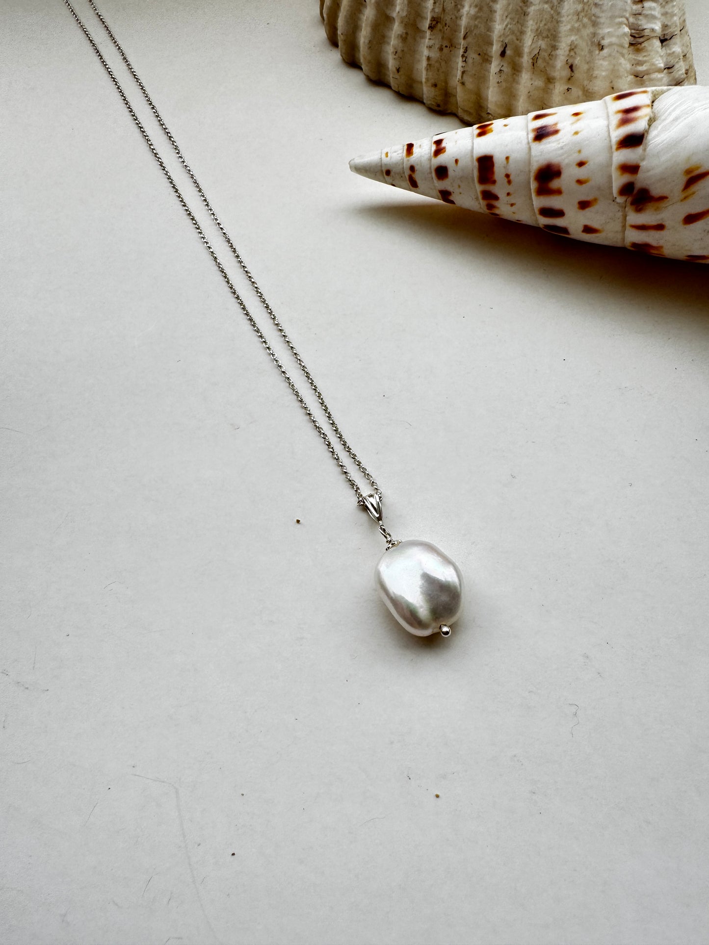 Cadena KÖ/ Plata y perla  barroca